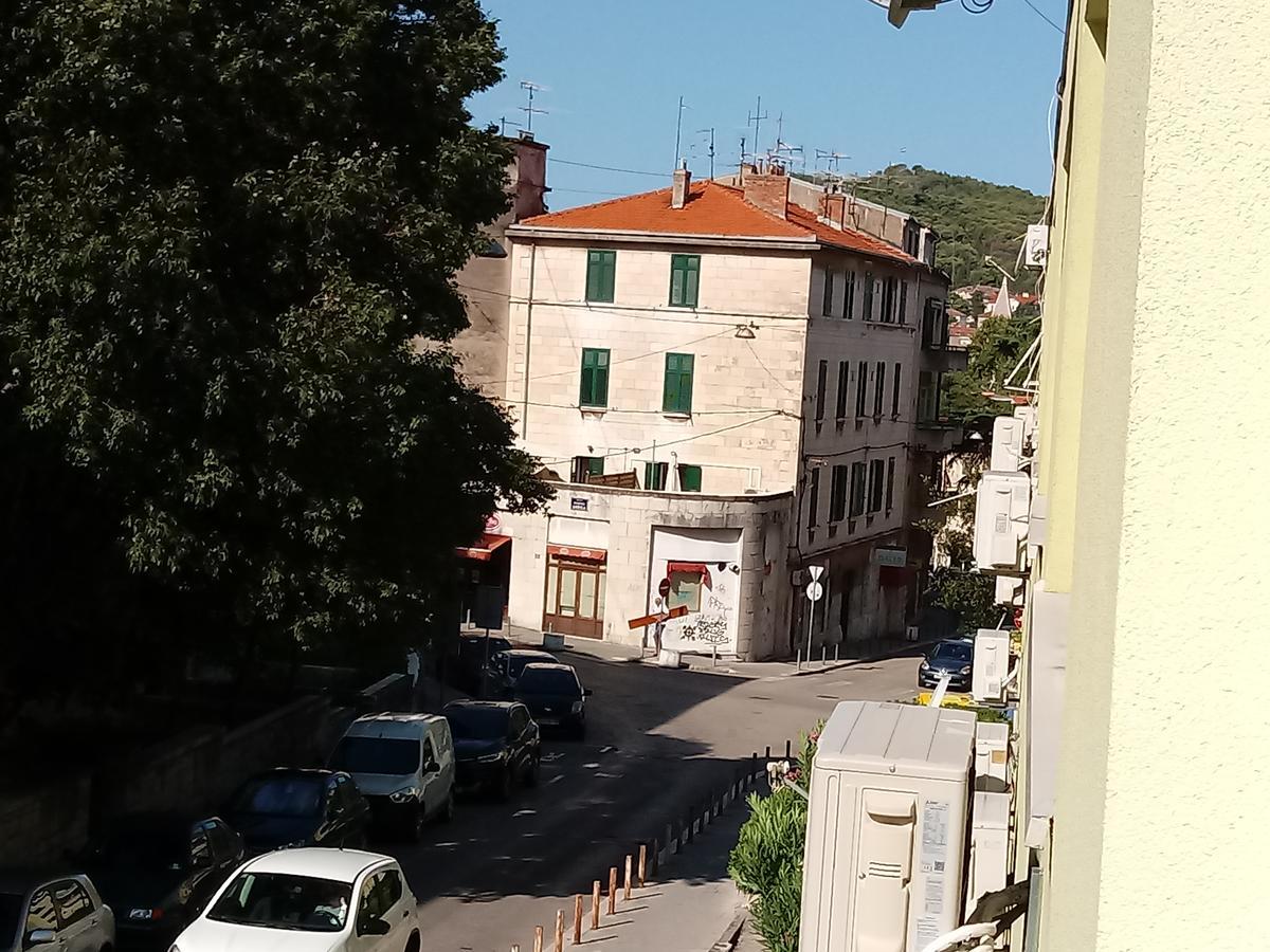 Apartment In Centre For 7 Split Bagian luar foto
